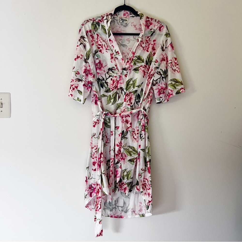 show me your mumu | floral rose robe short sleeve one size